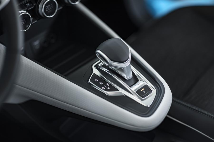 Детали интерьера Renault Captur E-TECH 2020 года  (WW) (фото 28 из 42)